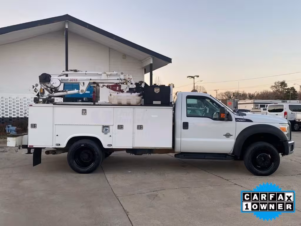 2013 Ford F-550 - 1FDUF5HT4DEB59331 - Image #14