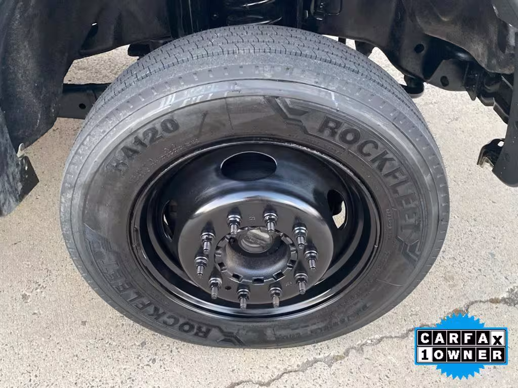 2013 Ford F-550 - 1FDUF5HT4DEB59331 - Image #16
