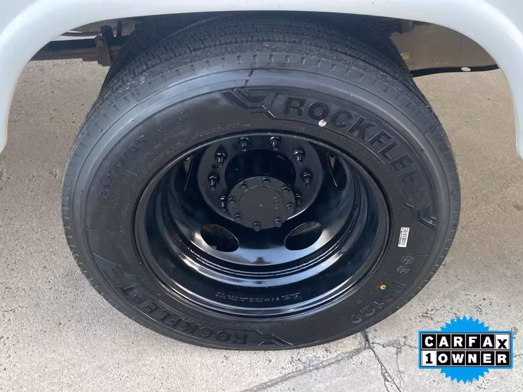 2013 Ford F-550 - 1FDUF5HT4DEB59331 - Image #18